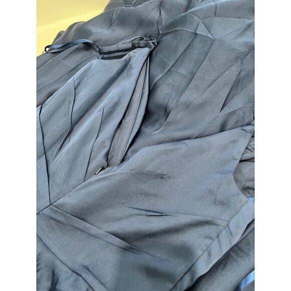 New LA FEMME Size 2 PROM Long Dress 28607 Navy *Stain* - Picture 8 of 16
